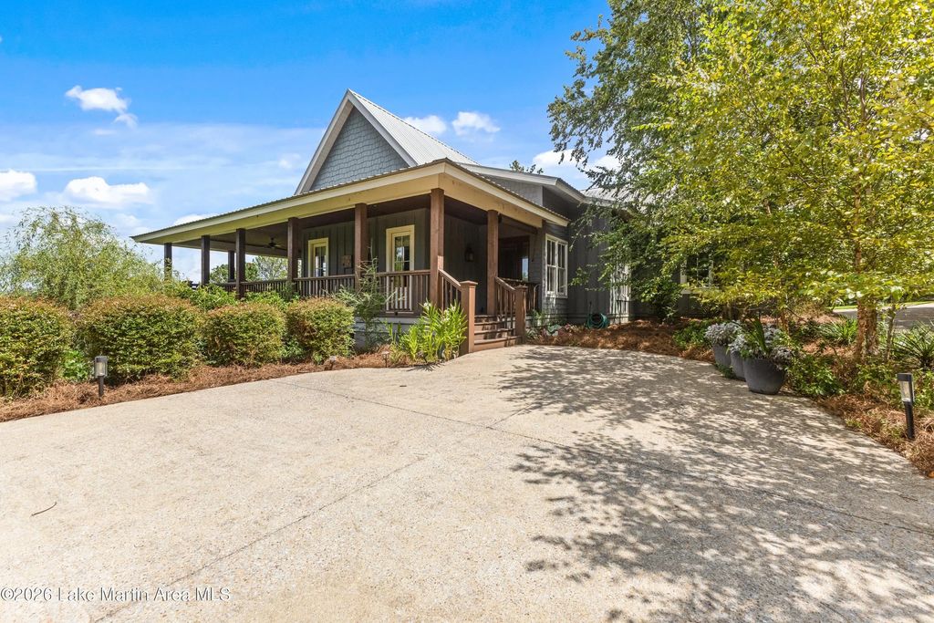 29 Fourwinds Rd, Alexander City