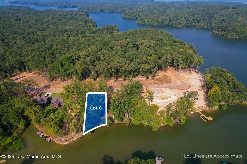 84 Waterfront Way, Alexander City