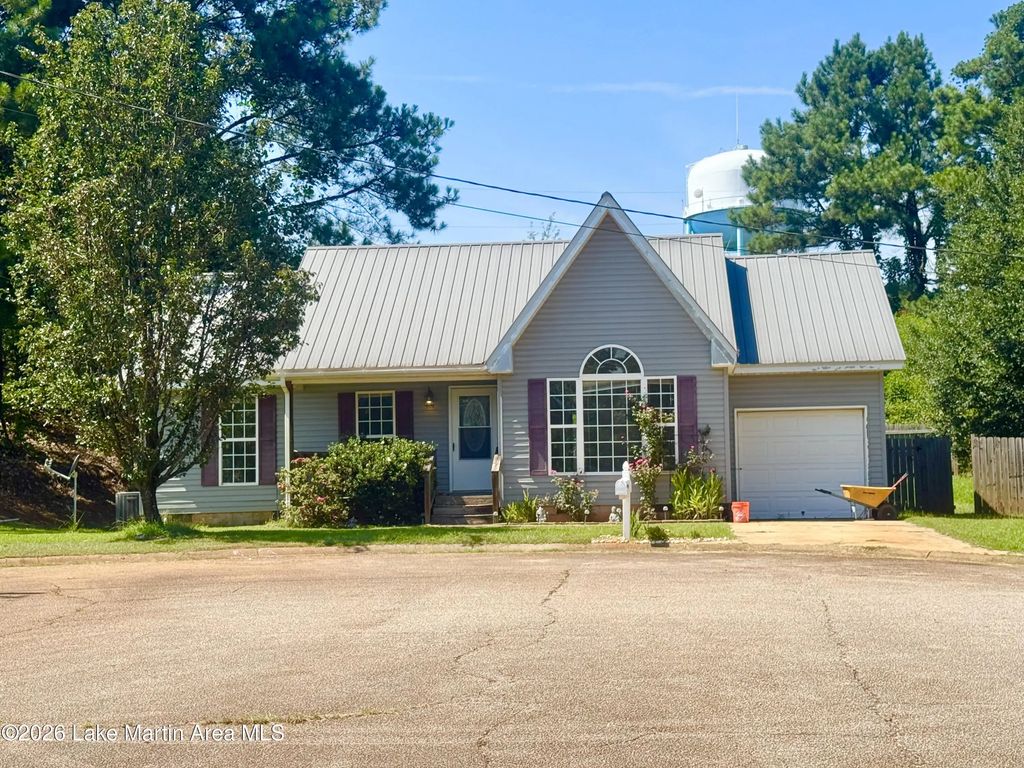 127 Jason Cir, Dadeville