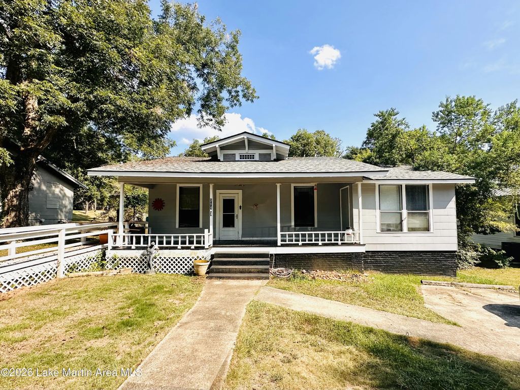 314 Benson Ave, Tallassee