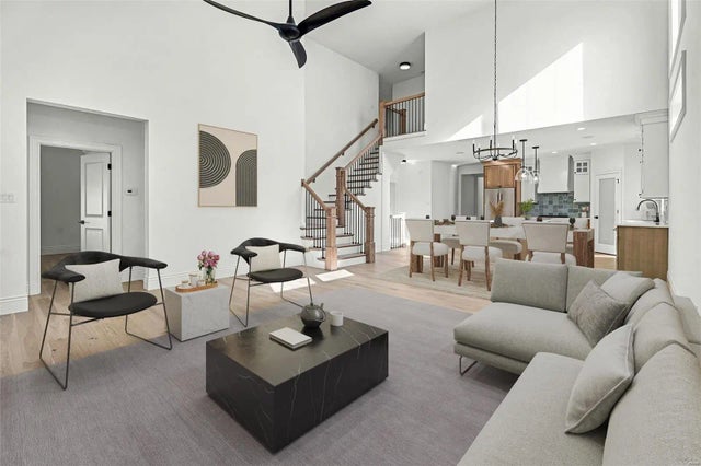 Photo of Listing #24006434