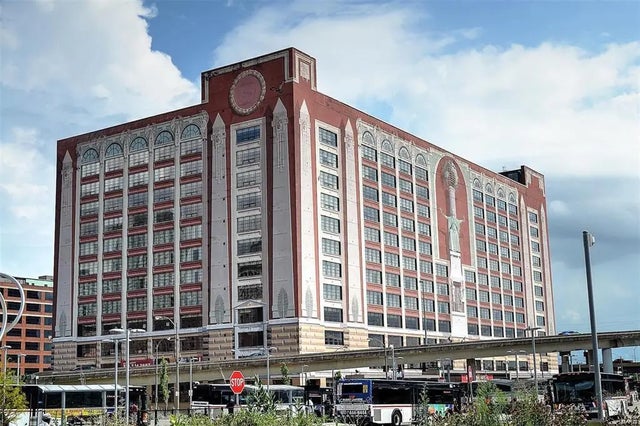 Photo of Listing #25000807