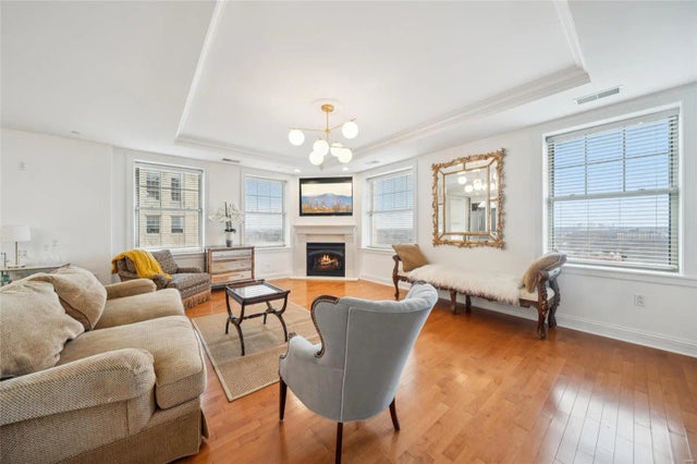 Photo of Listing #25010263