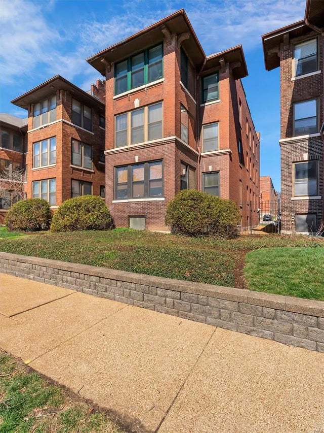 Photo of Listing #25015527