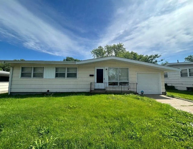 Photo of Listing #25017432