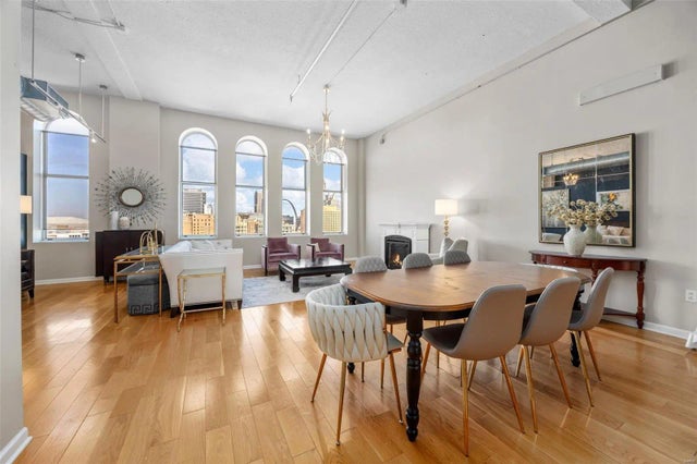 Photo of Listing #25022282