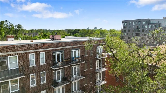 Photo of Listing #25027602