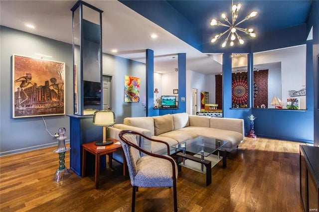 Photo of Listing #25027741