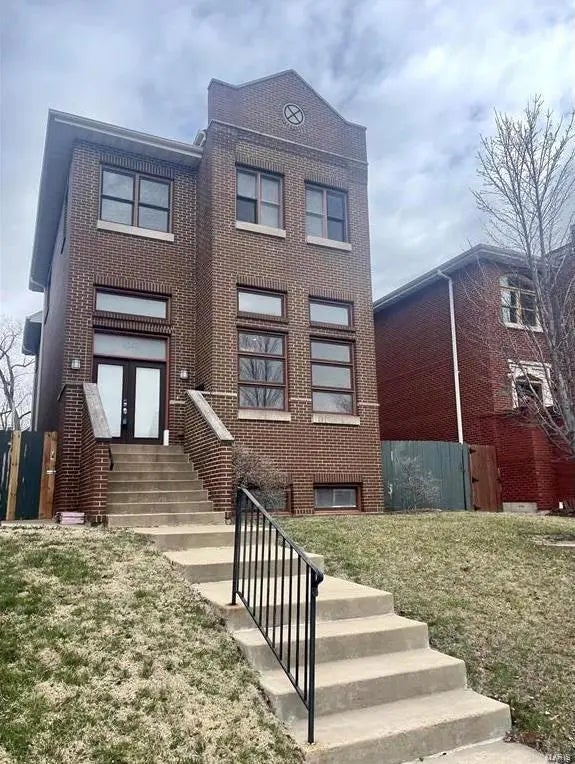 Photo of Listing #25030190