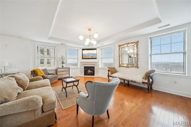 Photo of Listing #25010263