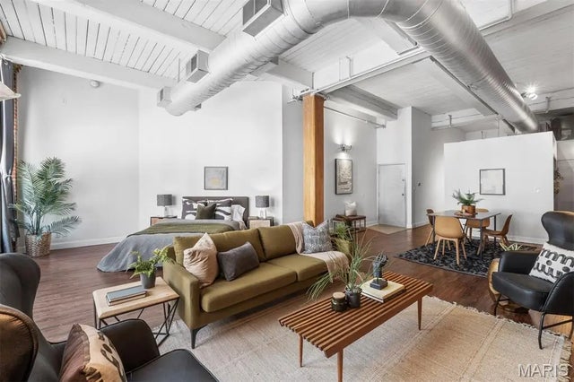 Photo of Listing #25028750