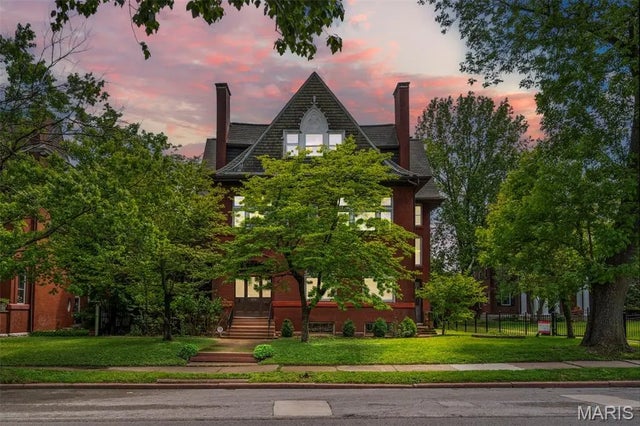 Photo of Listing #25035019