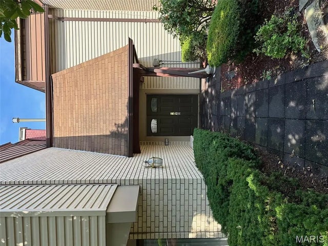 Photo of Listing #25049246