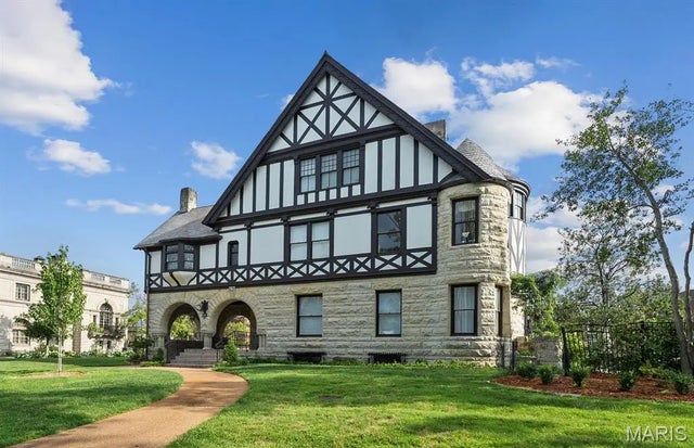 Photo of Listing #25054182