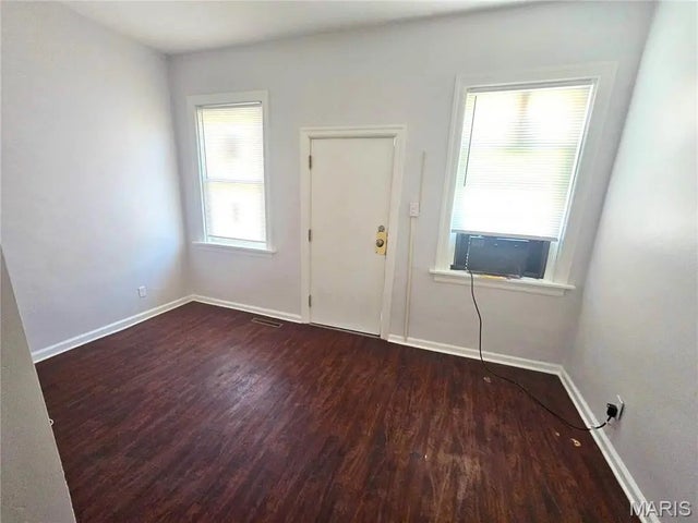 Photo of Listing #25067442