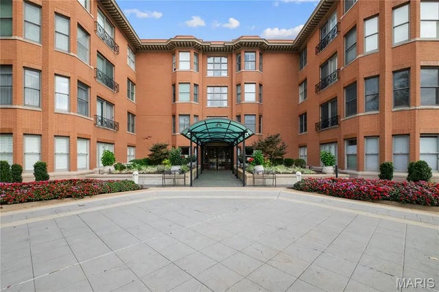 Photo of Listing #25069238