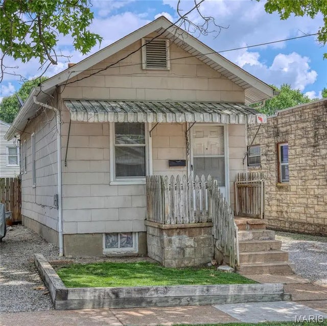 Photo of Listing #25069796