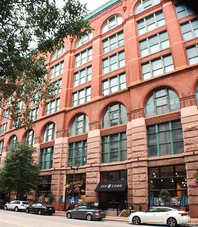 Photo of Listing #25074845