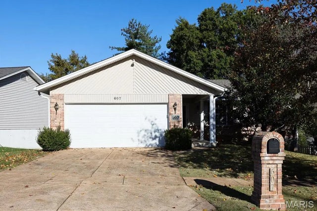 Photo of Listing #25074942