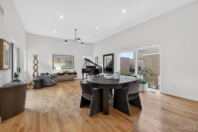 Photo of Listing #26000204