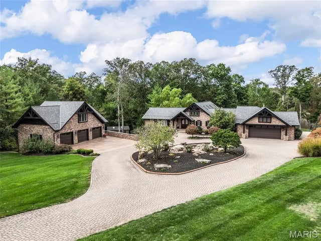 Photo of Listing #26005336