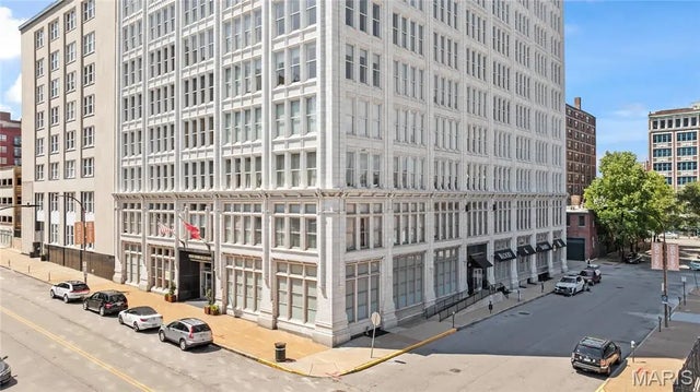 Photo of Listing #26010877