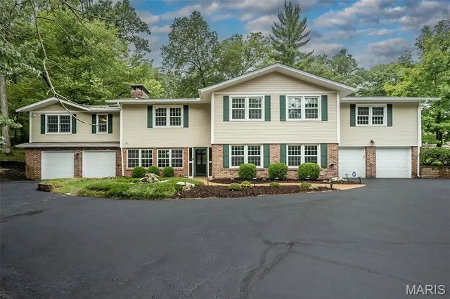 Photo of Listing #26057006