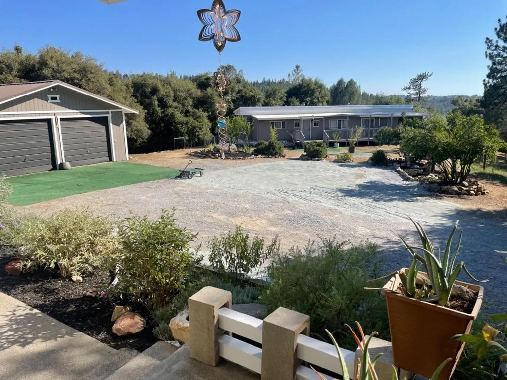 5476 Mount Aukum Road, Placerville