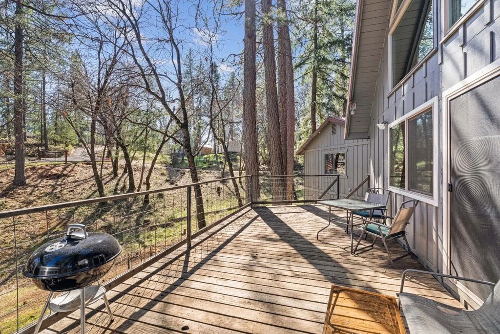 550 P C Lane, Colfax