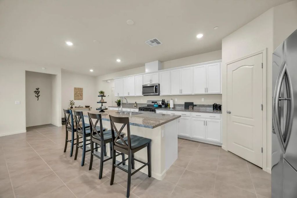 972 Nickerson Lane, Lincoln