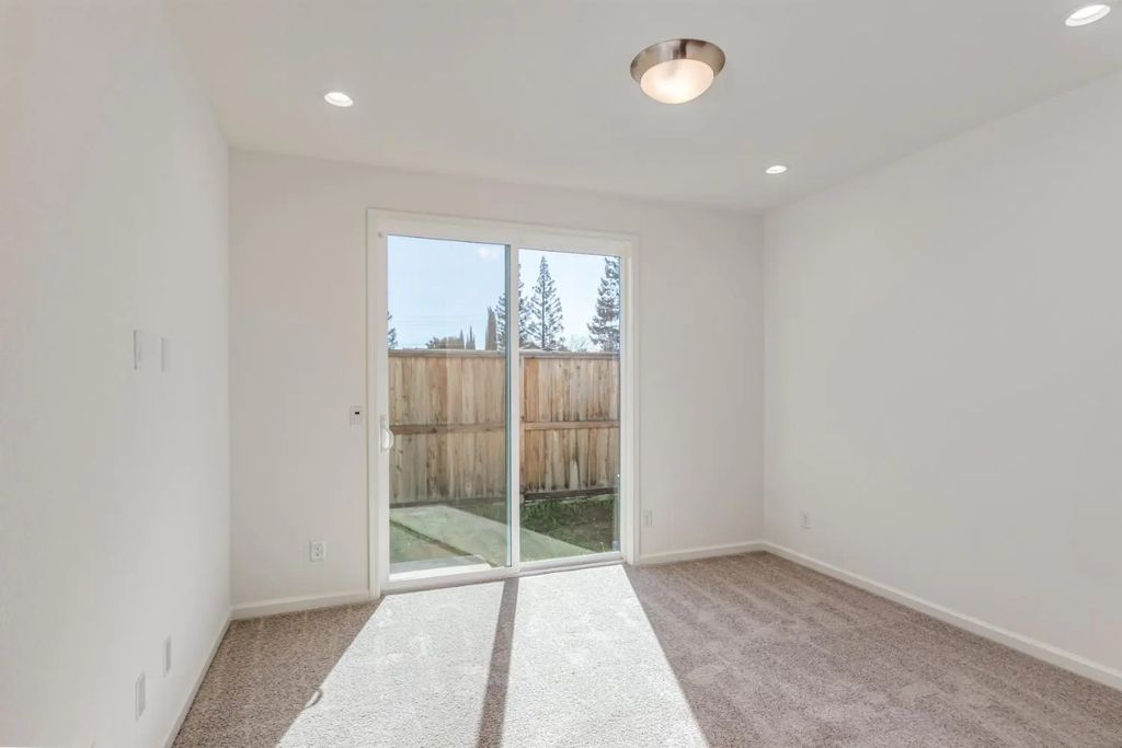 8204 Caminata Lane, Carmichael
