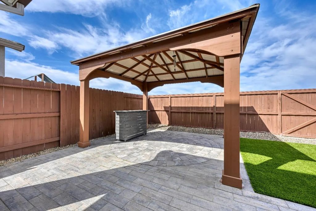 5313 Fandango, Roseville