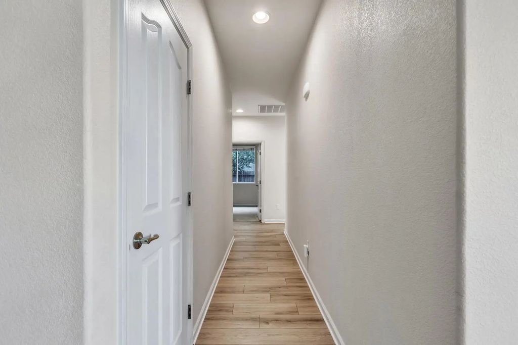 2886 Floradale Way, Lincoln