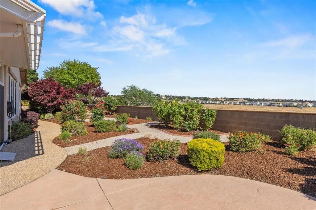 2789 Black Hawk Lane, Lincoln