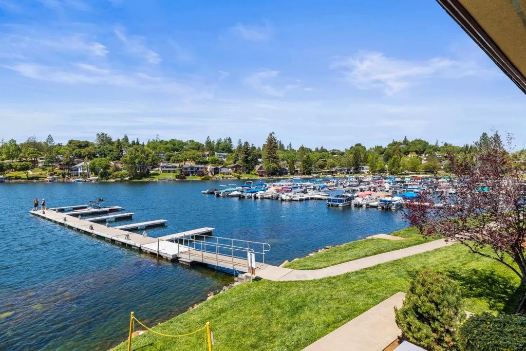 11781 Torrey Pines Drive, Auburn