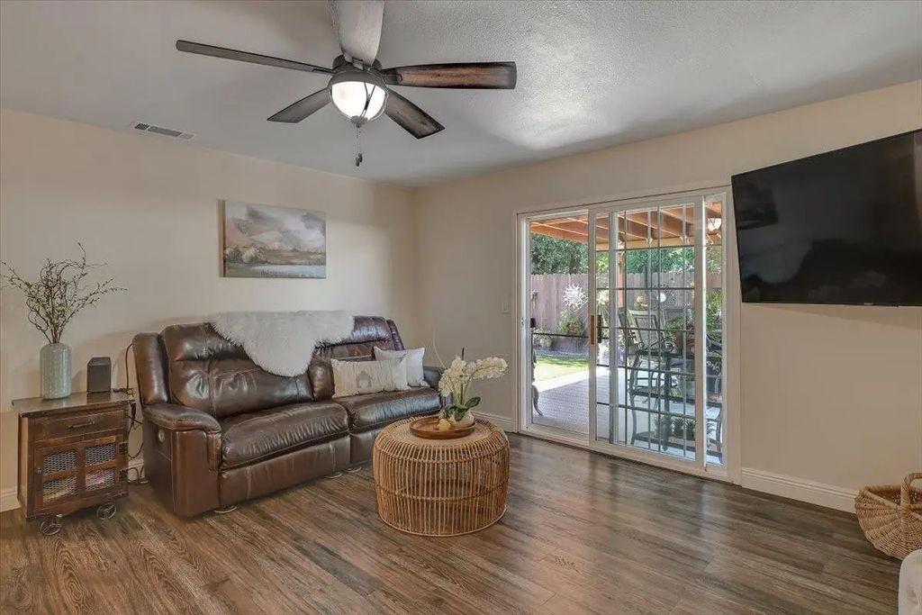 5401 Norway Drive, Orangevale