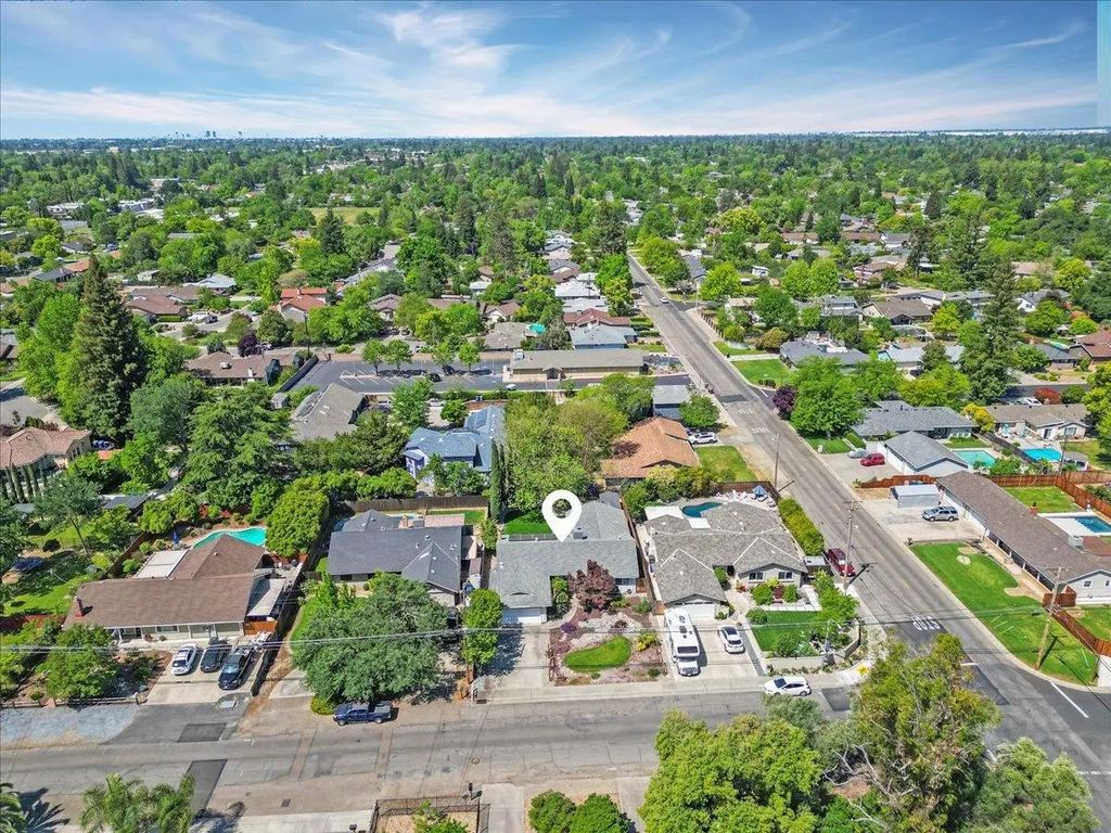 3041 Root Avenue, Carmichael