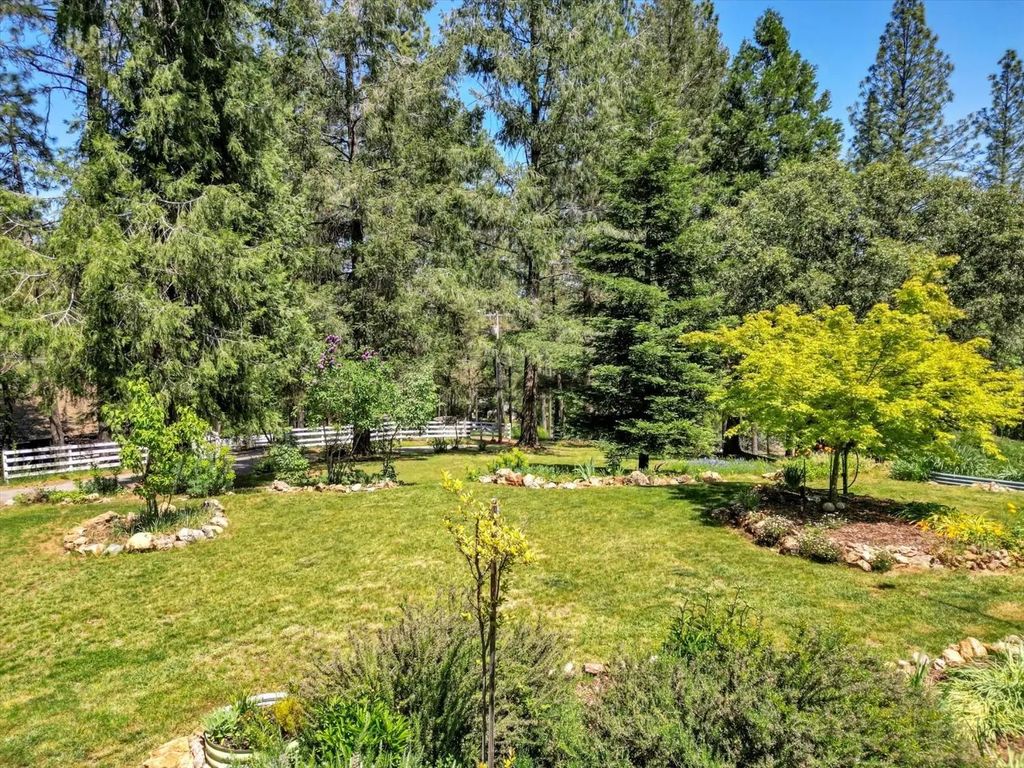 1075 Pine Vista Lane, Meadow Vista