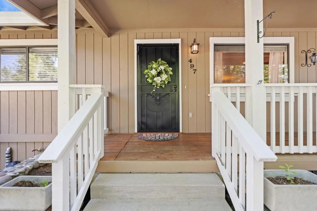 497 Washington Irving Drive, Colfax
