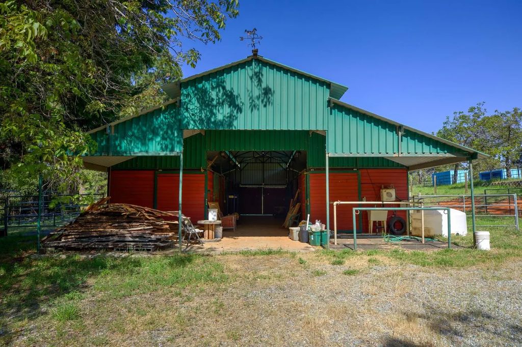 21745 Foresthill Road, Foresthill