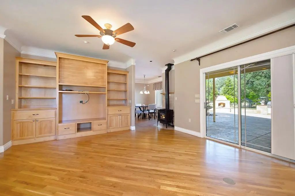 3443 Barker Road, Loomis