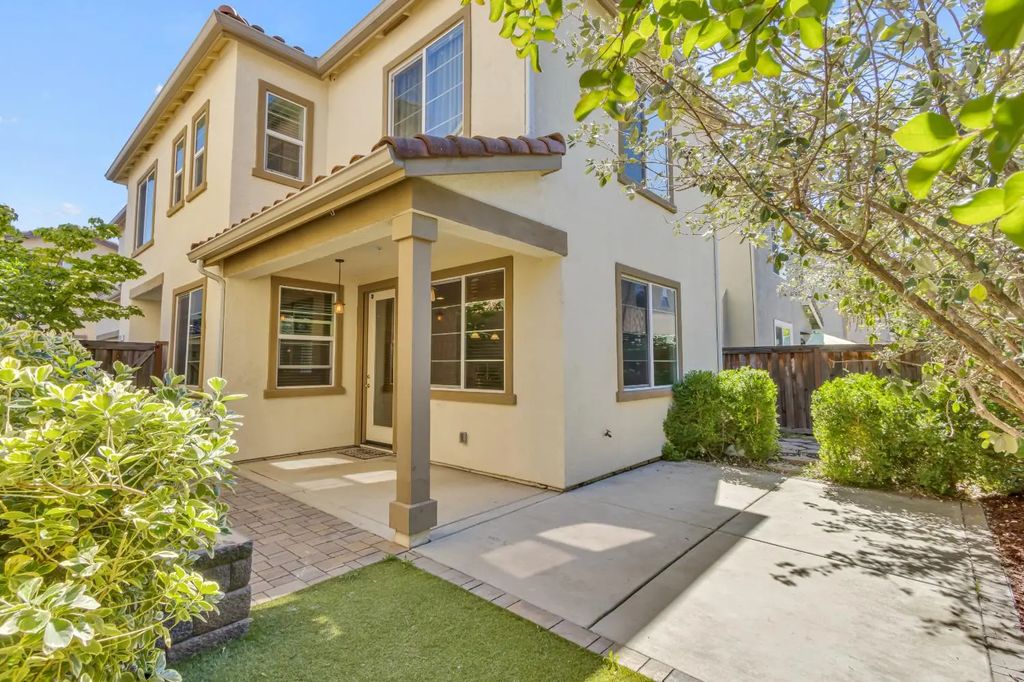 6320 Brando Loop, Fair Oaks
