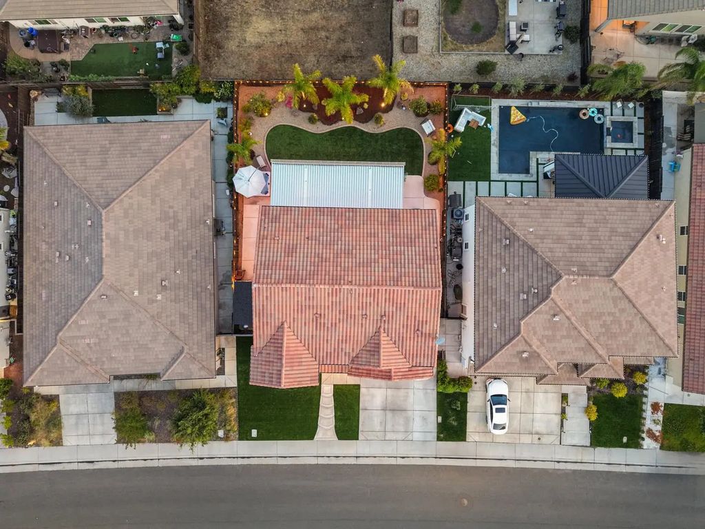 7049 Castle Rock Way, Roseville