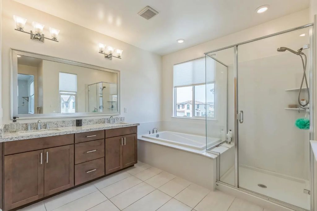 4073 Trinity Alps Way, Roseville
