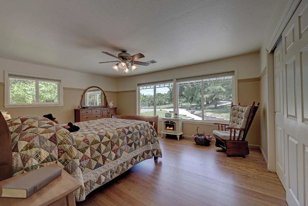 7293 Ridge Road, Newcastle