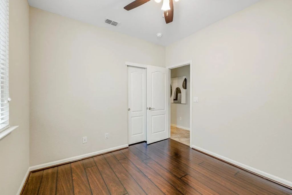 209 Needle Court, Roseville