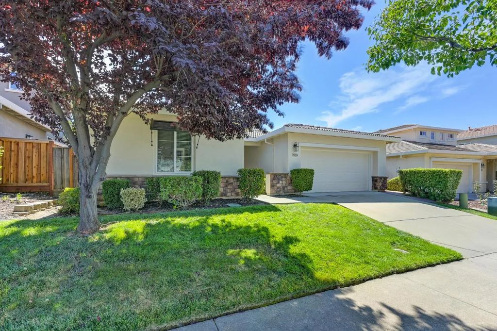 7609 Millport Drive, Roseville