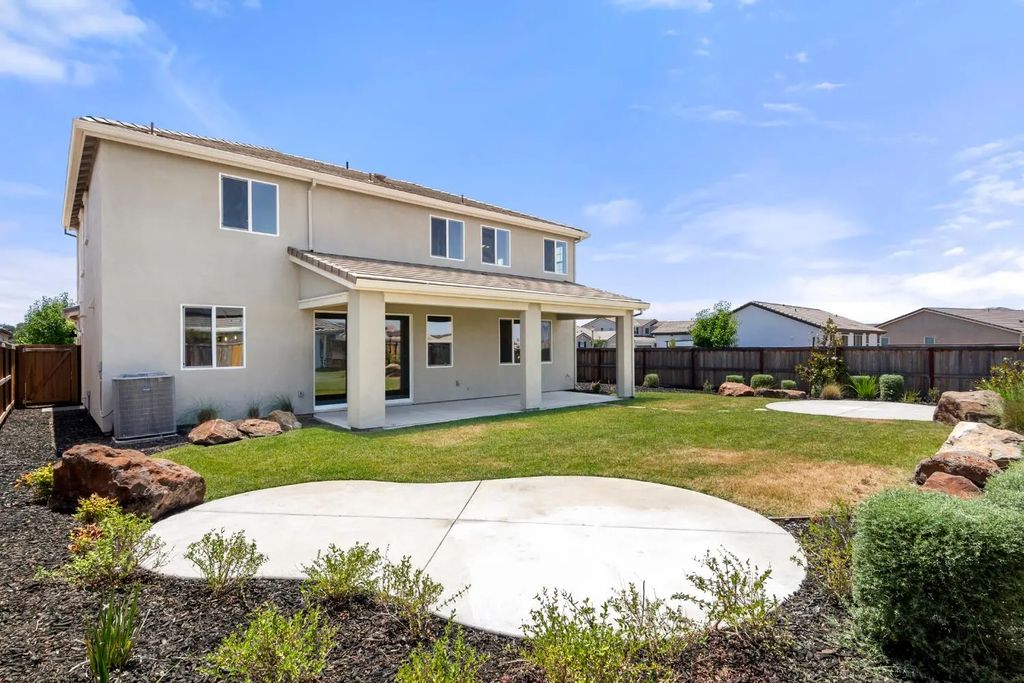 1568 Tucker Swallow Drive, Lincoln