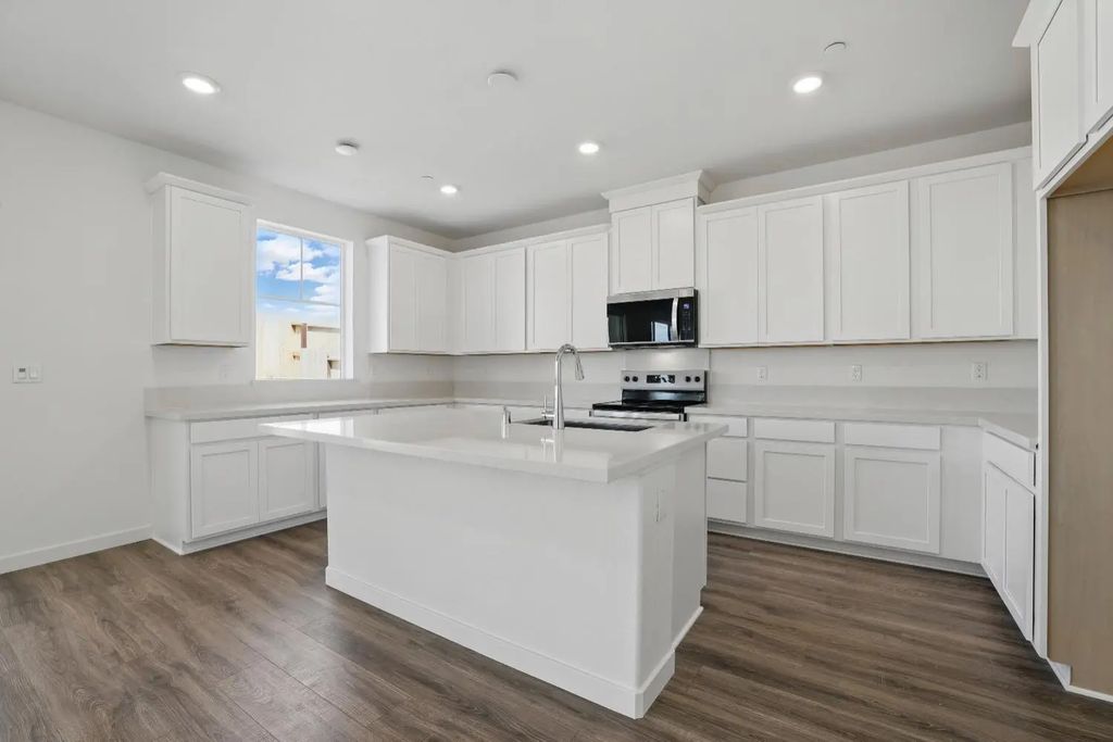 4160 Gold Beam Way, Roseville