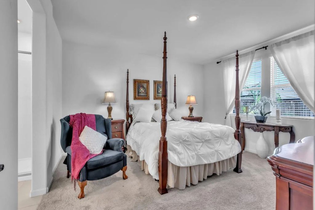 5160 Huckleberry Way, Roseville